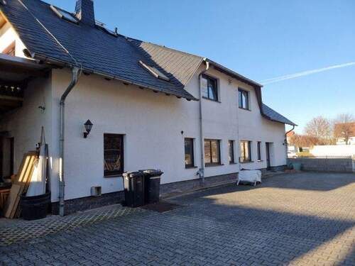 Bild 4 - Mehrfamilienhaus, Wohnhaus mit 205,00 m&sup2; in Neukirchen zum Kaufen