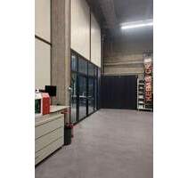 Lager Hochregallager + Büro Ebenerdig in gute Lage von Frankfurt zur Vermieten - Frankfurt am Main Riederwald