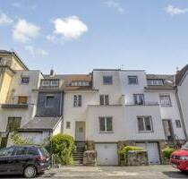Familienglück in Köln-Klettenberg: Charmantes Einfamilienhaus mit großem Garten