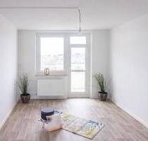 3-Raum-Familienwohnung mit Balkon und Tageslichtbad - Chemnitz Helbersdorf