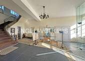 Eingangshalle im Gemeinschaftseigentum - 7 Zimmer Etagenwohnung zum Kaufen in Münzenberg