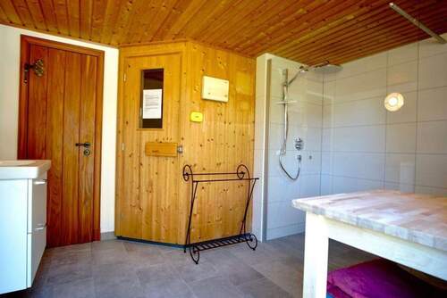 Ferienhaus Bad mit Sauna - 