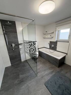 EG, Badezimmer (2).JPG - 