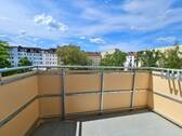 Sonnenbalkon - Charmante 3-Zimmer-Wohnung im Güntzelkiez – Balkon, Stellplatz & viel Potenzial