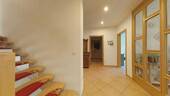 Diele - 6 Zimmer Einfamilienhaus zum Kaufen in Heiligenmoschel