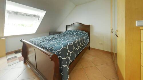 Schlafen_1 - Einfamilienhaus mit 291,00 m&sup2; in Heiligenmoschel zum Kaufen