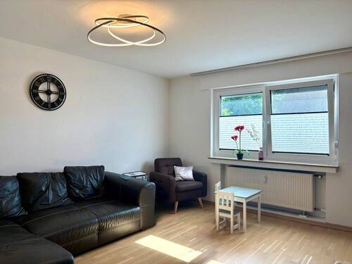 Das Wohnzimmer - 5 Zimmer Etagenwohnung zum Kaufen in Rheinberg