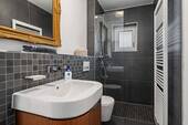 Badezimmer im Erdgeschoss (5,02m²) - 