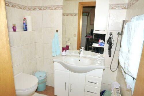 Gäste WC Büro.jpg - 