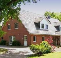 Mehrgenerationenhaus oder EFH mit Einliegerwohnung, Büro mit 2 Außenzugängen - Mittelstenahe