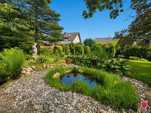 Gartenteich - 4 Zimmer Einfamilienhaus zum Kaufen in Niedervellmar