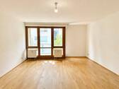 Wohnzimmer - 2 Zimmer Etagenwohnung in Leipzig