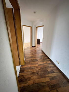 Flur - 2 Zimmer Etagenwohnung in Magdeburg