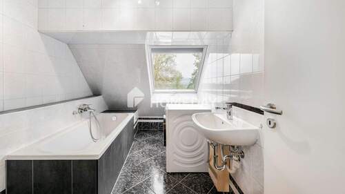 DG Badezimmer 1 - 