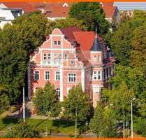 Wohnen mal anders! Imposante Dachgeschosswohnung mit Balkon und Aufzug! - Gera Innenstadt