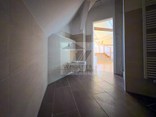 Duschbad - Etagenwohnung mit 130,00 m² in Gera zum Kaufen