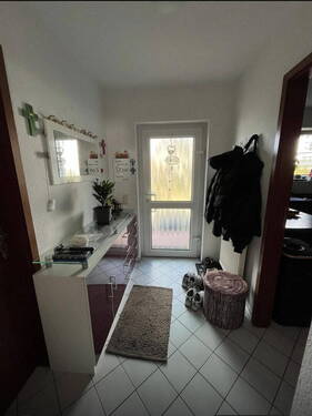 Bild 2 - 5 Zimmer Reihenmittelhaus zum Kaufen in Waldsolms OT Brandoberndorf