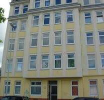 Kiel - Sachaustraße: Nette 3 Zimmer Mietwohnung auch WG geeignet.