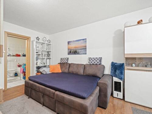 Schlafzimmer mit Zugang zum Bad - 