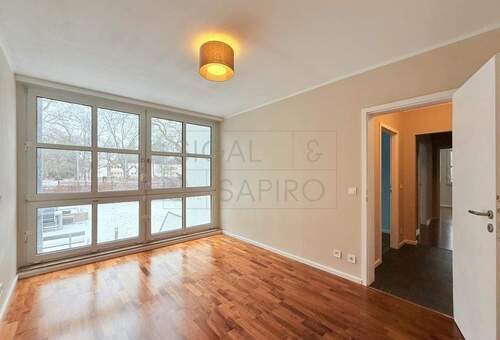 4 - 4 Zimmer Etagenwohnung in Berlin