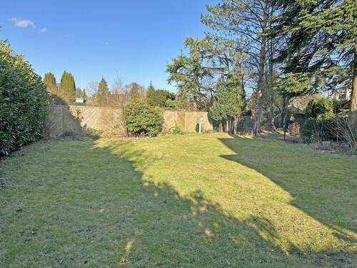 Bild 2 - 5 Zimmer Einfamilienhaus zum Kaufen in Norderstedt