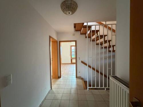 Eingangsbereich - 4 Zimmer Einfamilienhaus zur Miete in Herzogenaurach