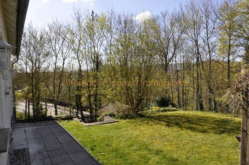 3.Garten - Einfamilienhaus mit 201,00 m&sup2; in Idstein zum Kaufen