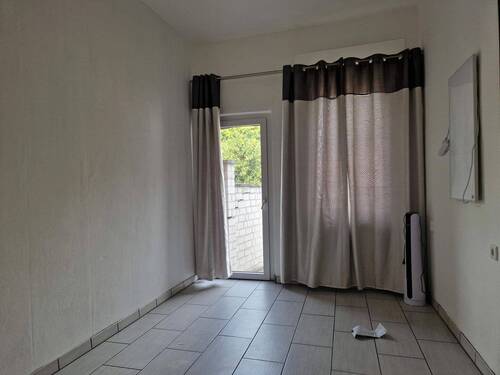 1 Schlafzimmer/Arbeitszimmer EG - 