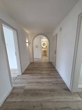 Flur - 4 Zimmer Etagenwohnung zum Kaufen in Viersen