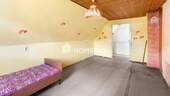 1. OG Schlafzimmer 2 - 