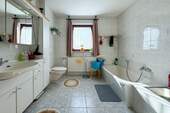 Badezimmer (EG) - 