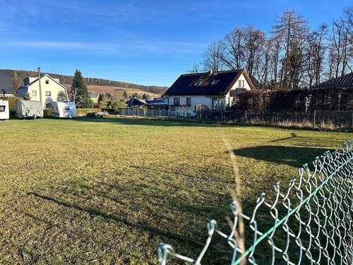 Grundstück - Bauträgerfreies Grundstück am Rande von Chemnitz sucht neuen Besitzer!!!