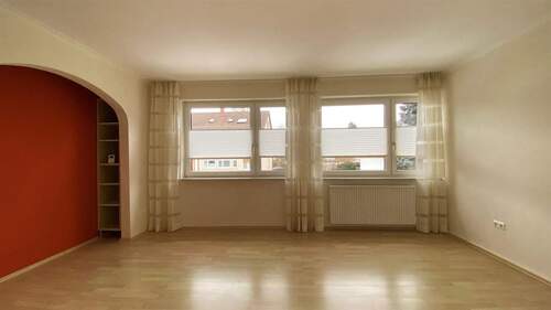 Wohn- und Esszimmer - 