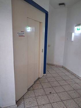 Fahrstuhl - 3 Zimmer Büro zur Miete in Wolmirstedt