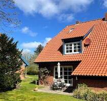 Helle Dachgeschoss-Ferienwohnung nahe Südstrand - Wyk auf Föhr