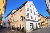 Außenaufnahme - Vermietete 2-Zimmer-Wohnung mit Innenhofterrasse in bester Regensburger Altstadtlage