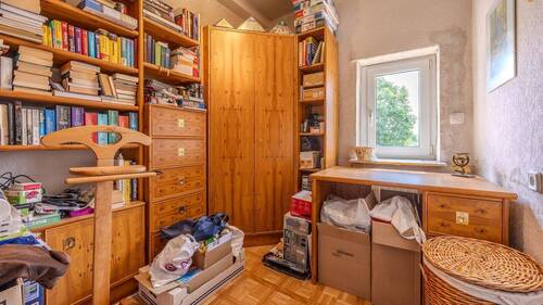 Büro/Ankleide - 