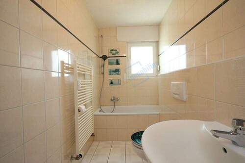 BADEZIMMER - Etagenwohnung mit 52,00 m&sup2; in Reinheim zum Kaufen