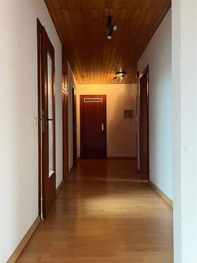 Flur - 3 Zimmer Etagenwohnung zum Kaufen in Rheinstetten