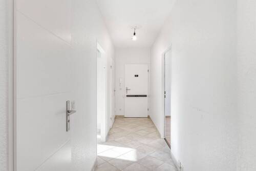 WE15 Flur (1) - 4 Zimmer Etagenwohnung in Berlin