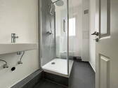 Badezimmer - 2 Zimmer Etagenwohnung zum Kaufen in Berlin
