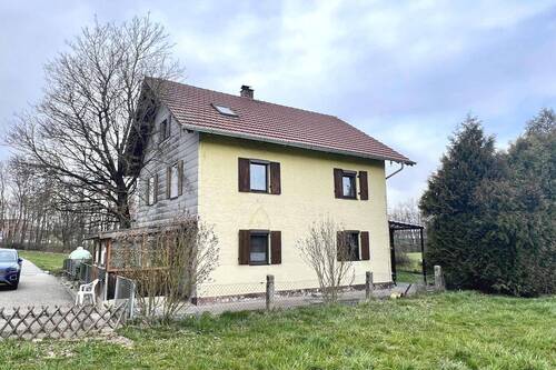 Außen - Südansicht - 4 Zimmer Einfamilienhaus zum Kaufen in Eggenfelden