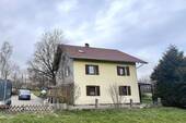 Außen - Südansicht - 4 Zimmer Einfamilienhaus in Eggenfelden