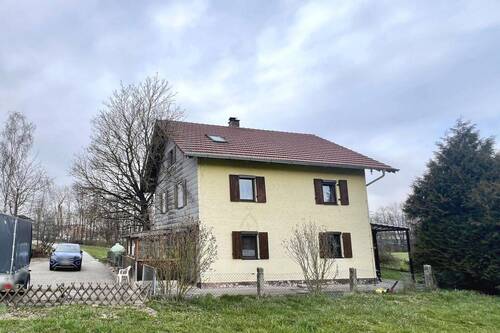 Außen - Südansicht - 4 Zimmer Einfamilienhaus in Eggenfelden