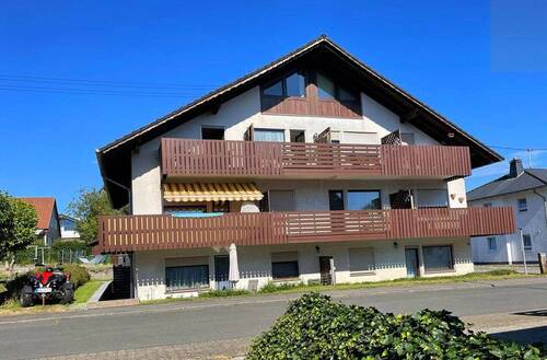 Hausansicht - Schöne 2 ZKB Terrassenwohnung in Pottum am Wiesensee