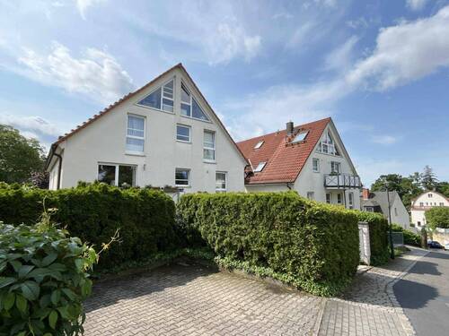 Straßenansicht - Dresden: 2-Zimmerwohnung auf dem Weißen Hirsch