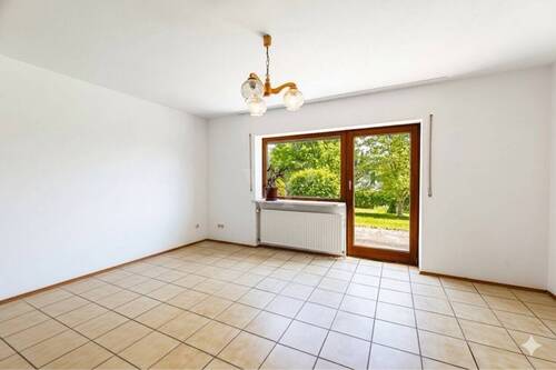 Gästezimmer 1 UG - mit KI geleert - 