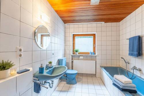 Bad Gästezimmer 1 UG - 