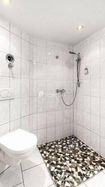 KG Badezimmer 1 - 