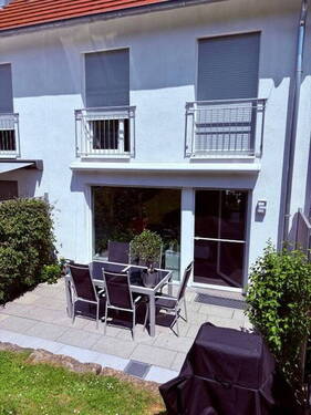 Terrasse mit Markise - 